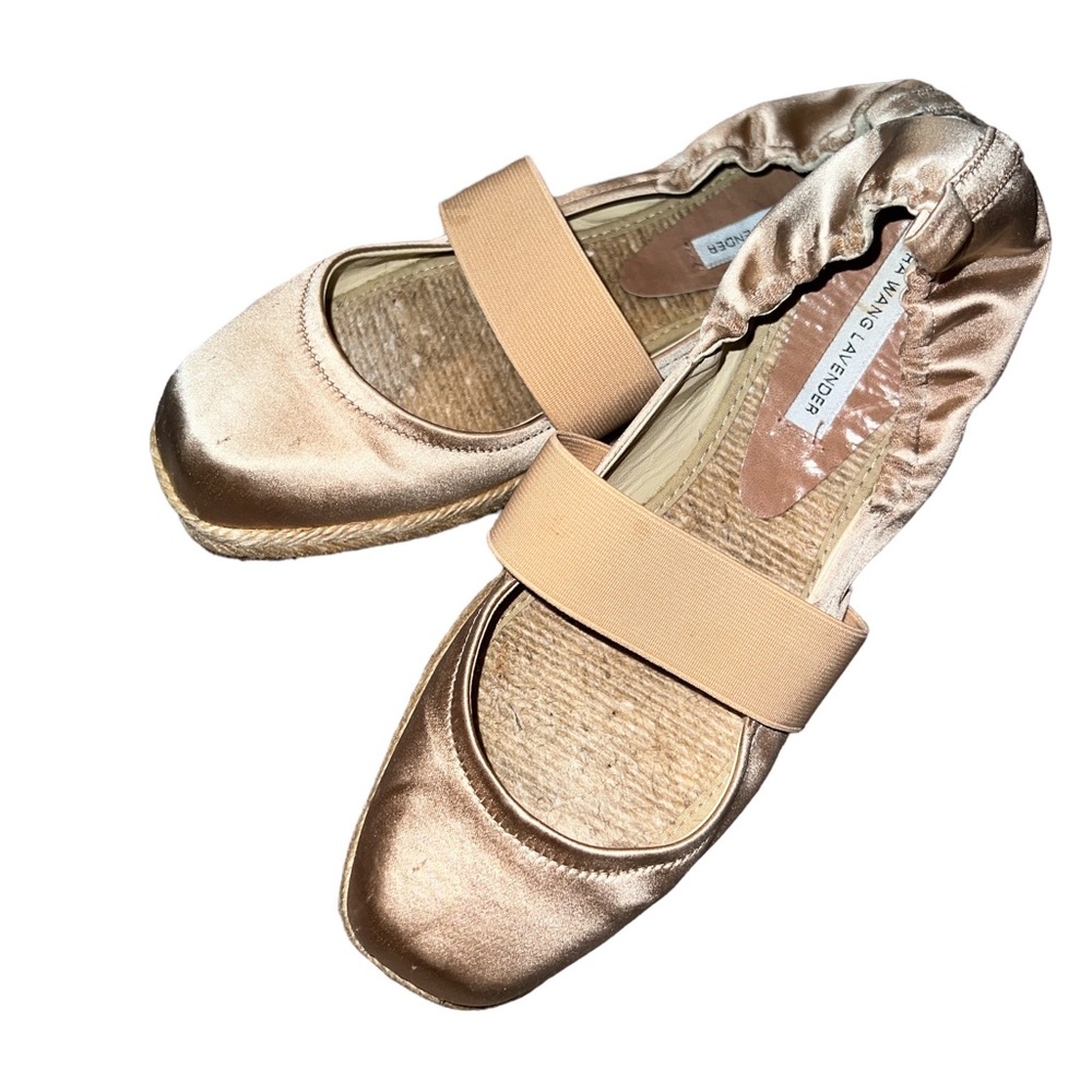 Vera Wang Lavender pale pink satin ballet flats